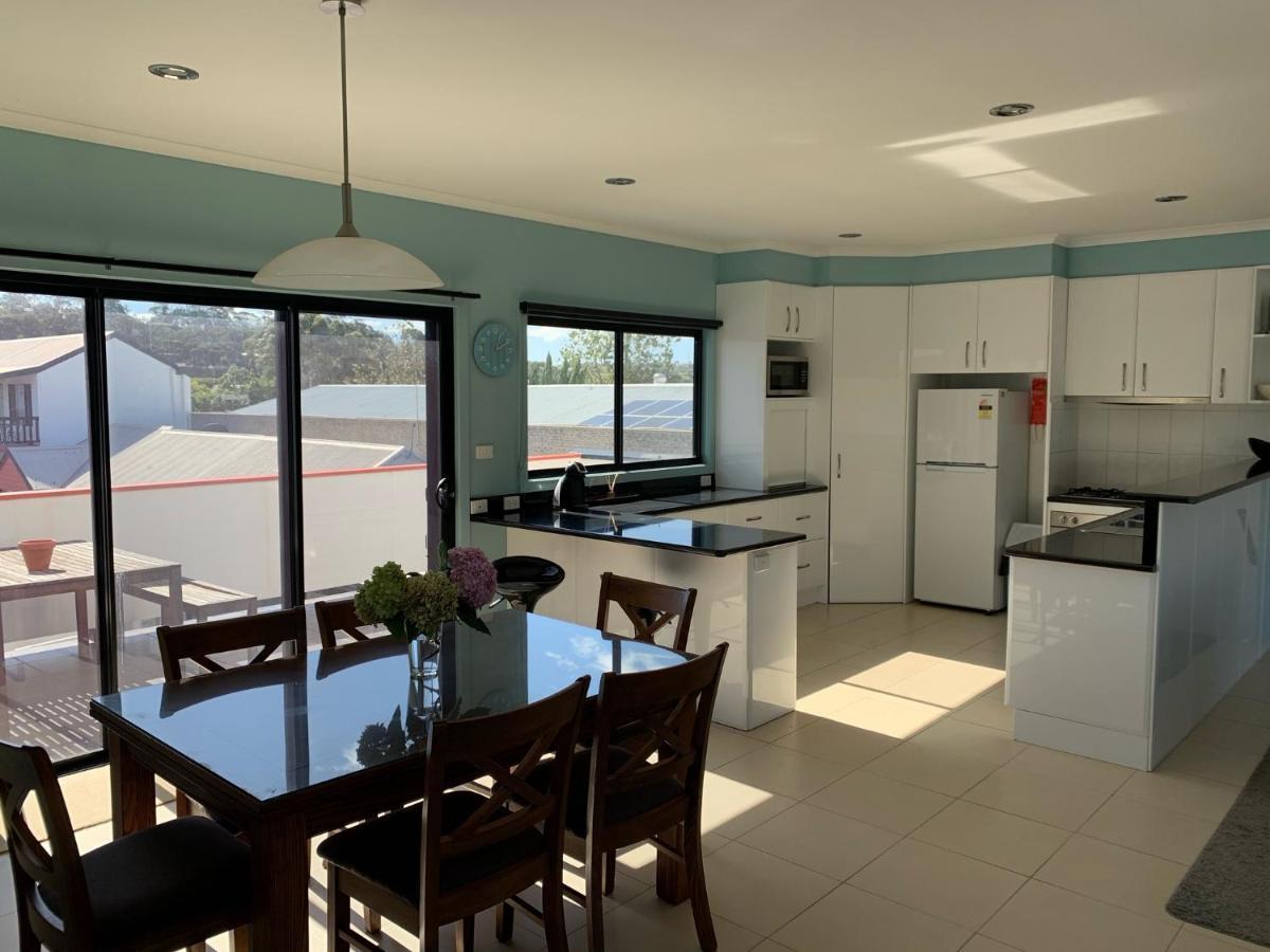 Heyfield Motel And Apartments Lakes Entrance Exterior foto